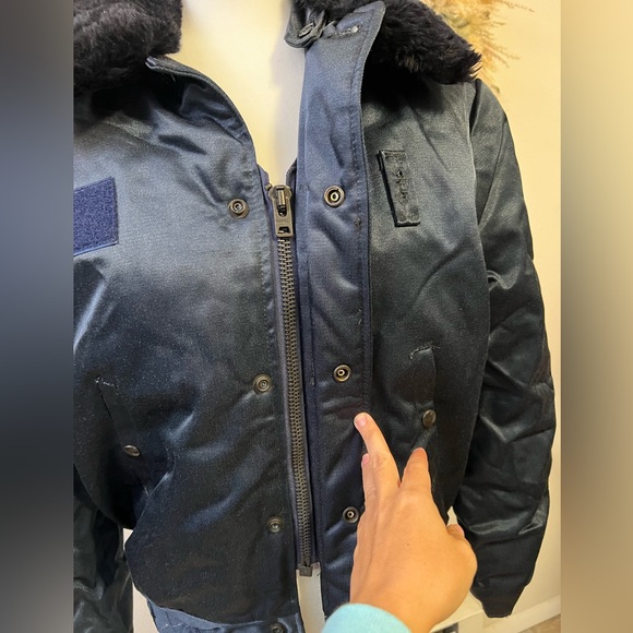 Avirex USAF Security Police Cold Weather Bomber Jacket with Faux Fur Collar - Picture 3 of 8